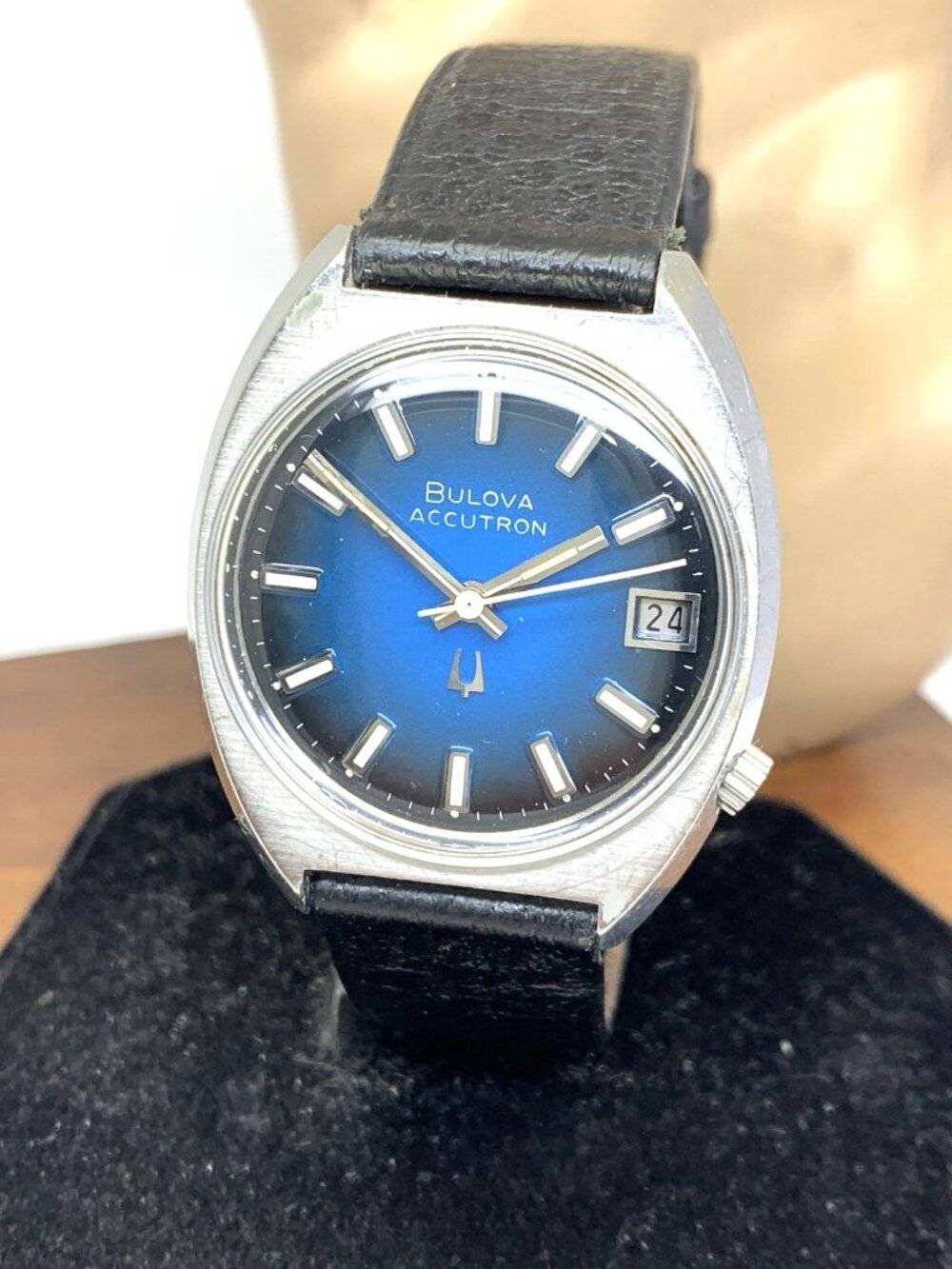 Bulova Accutron Men's Watch Vintage 1974 Quartz Blue Dial Black Leather Strap
